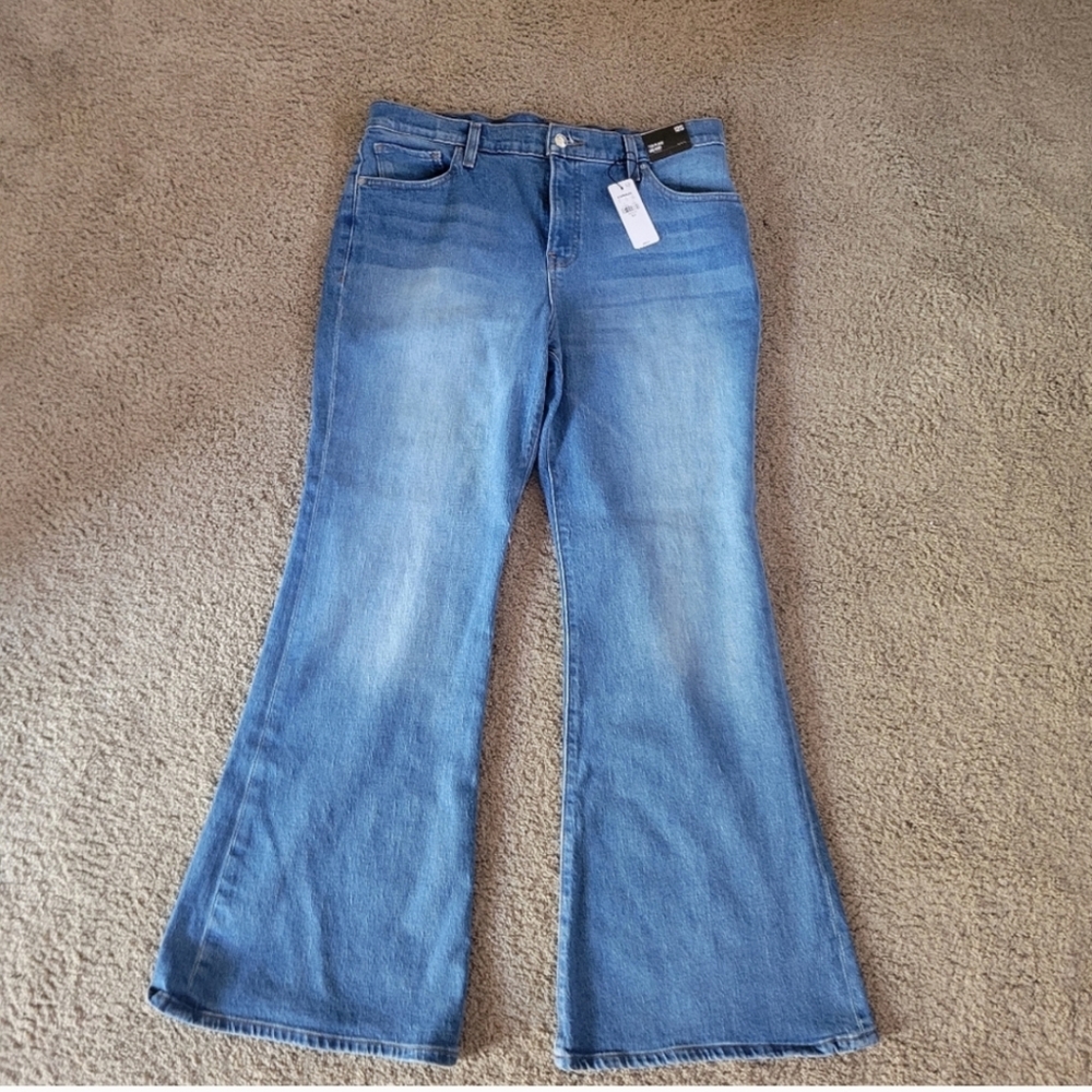 ✨️NWT✨️ Size 12 Petite Express '70's Flare Midrise Jeans - Picture 6 of 6